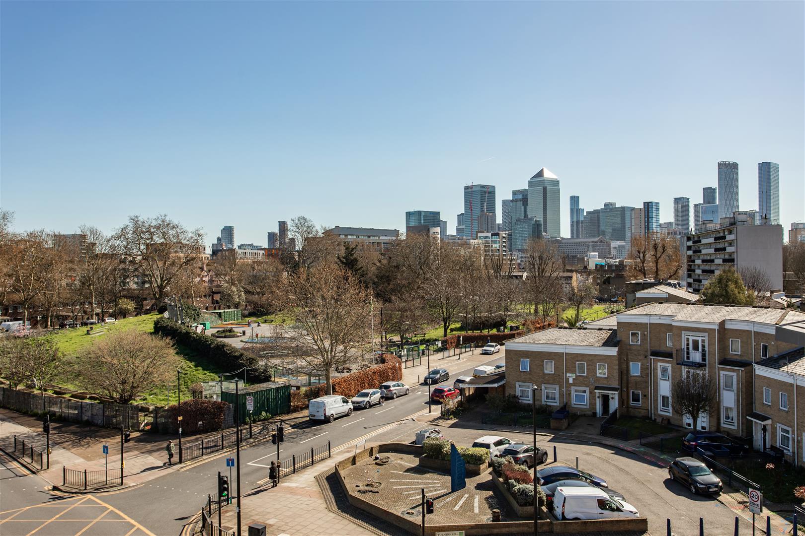St. Pauls Way, Mile End